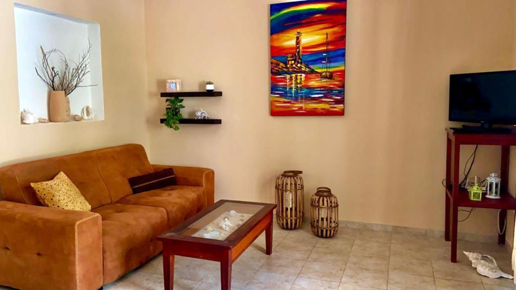 Beachfront Apartment With Swimming Pool. One Bedroom Celestun Exterior foto